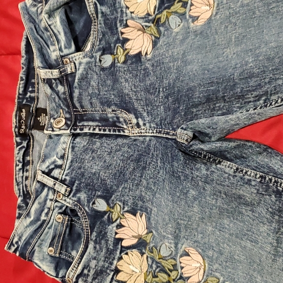 Suko jeans capris,size 4 - Picture 3 of 8